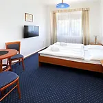 Hotel Laguna Slapy Netvorice