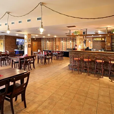 Hotel Laguna Slapy