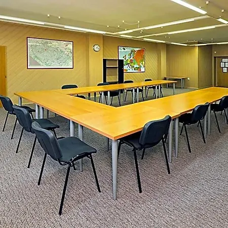 Hotel Laguna Slapy 3*